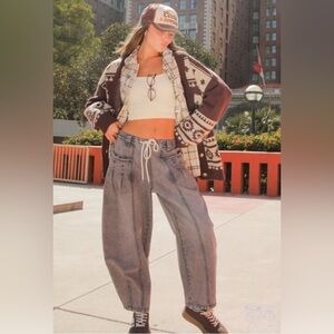 Very J Washed Barrel Jeans